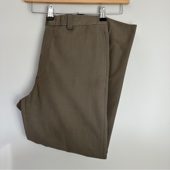 Calvin Klein Tan Dress Trousers Relaxed Straight Fit 32 Inch Waist Short Hem - Picture 6 of 7